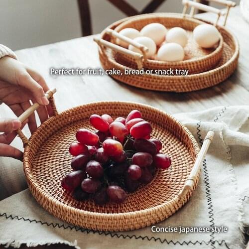 Multifunctional Handwoven Rattan Storage Tray With Wooden Handle Round Bread Basket Food Plate Fruit Cake Platter Serving Tray