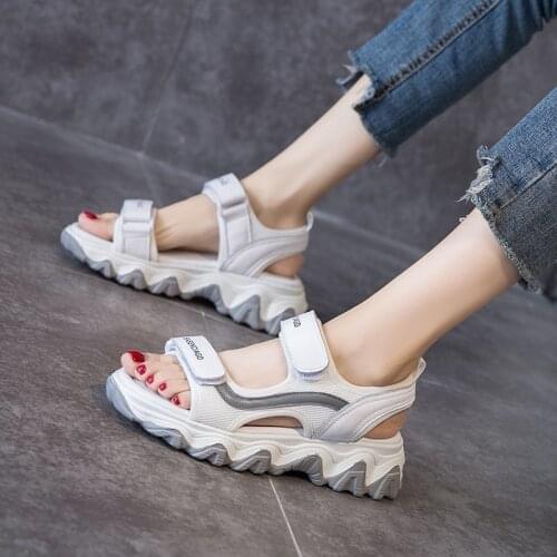 Thick Platform Casual Sandal for Women 2021 New Summer All-match Web Celebrity Heighten Platform Sports Daddy Shoes