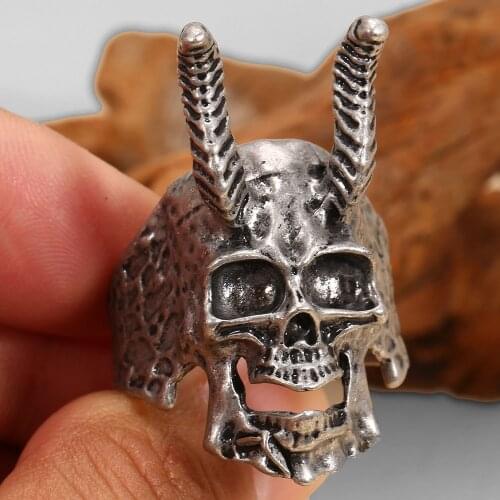Gothic Large Devil Satan Skull Shape Ring for Mens Womens Punk Hip Hop Finger Accessories Rock Club Finger Jewelry Gift