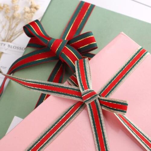 Christmas gift package decorated with Ribbon striped ribbon garland series baking Phnom Penh ornaments