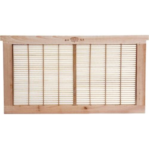 Wood Medium Queen Excluder Vertical Bamboo Plate Across the King Emperor Bee Escape Proof Fence Bee Beekeeper Supplies