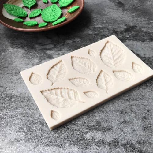u-hoMEy Silicone Cake Molds