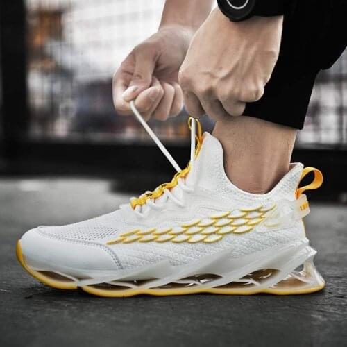 Outdoor Athletic Shoes New Breathable Running Shoes for Men Blade Cushioning Sneakers Professional Training Shoes Zapatills 2021