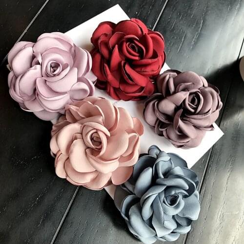 Korean High-grade Fabric Camellia Large Flower Stage Dual-use Brooches Suit Collar Brooch Needle Lapel Pin for Women Accessories