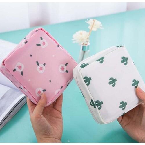 Portable Fabric Large Capacity Sanitary Towel Napkin Pad Tampon Purse Bag Organizer Pouch Girls Feminine Hygiene Pad Storage