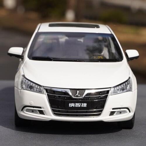 1/18 Metal alloy die-casting simulation car model Luxgen S5 SUV adult collection Toys for children Family display