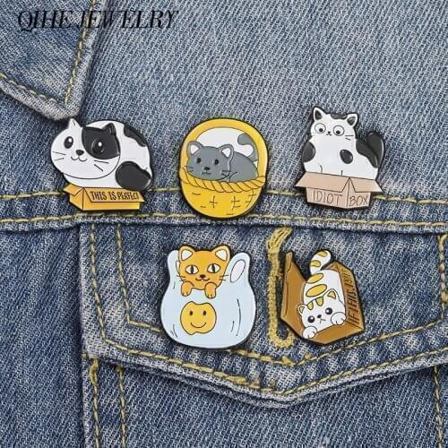 Cat in Box Enamel Pin Kitty Badges Cute Brooches for Women Girl Animal Jewelry Hat Bag Backpack Accessories Cat Lover Gifts