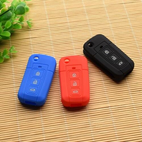 Silicone Car key bag for Carcover for TOYOTA VIOS PRADO Camry highlander Yaris Modify folding key 3 button rubber protect shell