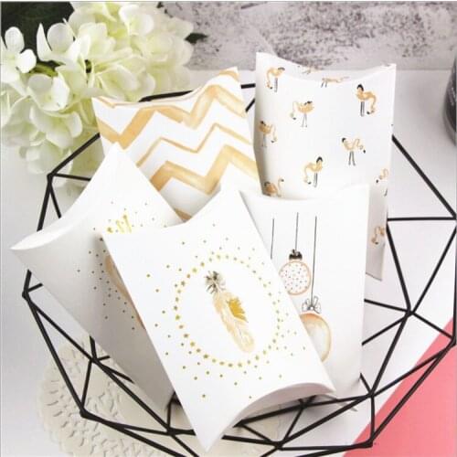 Small pillow box creative fresh flamingo candy box Christmas reindeer biscuit nougat packaging box snack party small gift box