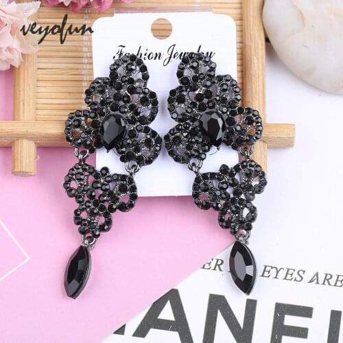 Veyofun Vintage Rhinestone Dangle Earrings Hollow out Drop Earrings Fashion Jewelry for Women