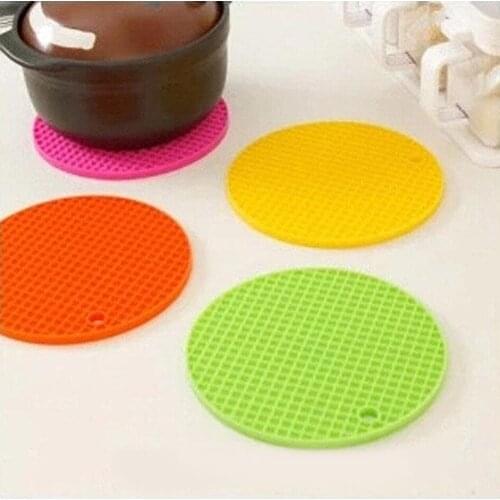 Silicone Round Shape Insulation Anti-Slip Heat Pad Coaster Bowl Pan Place Mat Tableware Pad Placemat Heat Insulation Table Mat