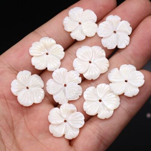 4pcs Natural Freshwater Flower Shape White Mother of Pearl Shell Beads DIY for Jewelry Making Bracelet Necklace Women Gift