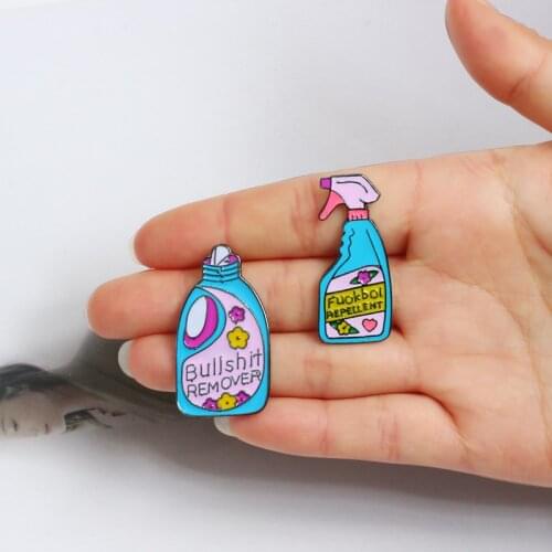 Funny fashion lapel Pins brooches Bullshit remover repellent cleaning sweater jackets badge jewelry Enamel pins kids women gift