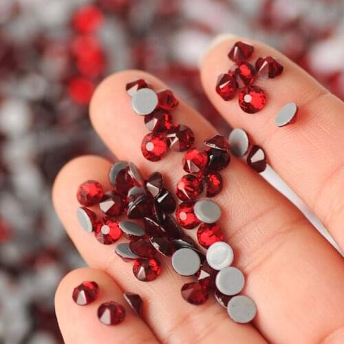 2088 Dark Siam New Back 16 Facets 8 big 8 small Hot Back Crystal Iron On Strass Hot Fix Rhinestones for Clothing Garment