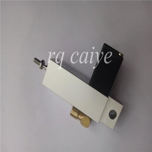 2 Pieces Heidelberg SM102 CD102 Solenoid Valve ESM-10-4-P-SA 61.184.1141