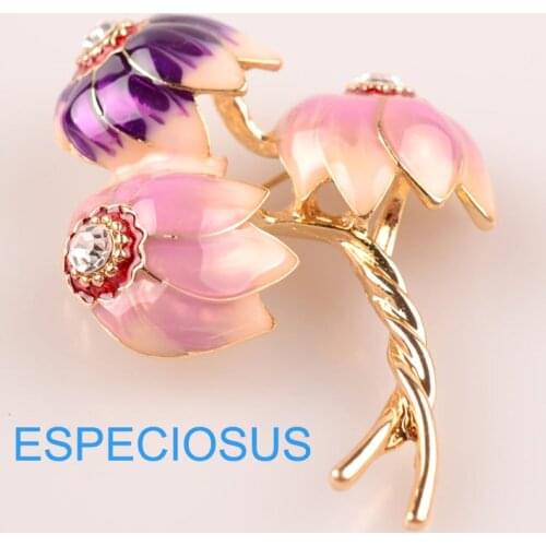 Elegance Flower Pin Rhinestone New Style Jewelry Purple Color Painted Lotus Brooch Gold Color Giraffe Breast Pin Ladies Garment