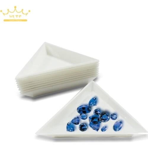 10Pcs Triangle Plastic Rhinestones Beads Crystal Nail Art Sorting Trays Accessory White