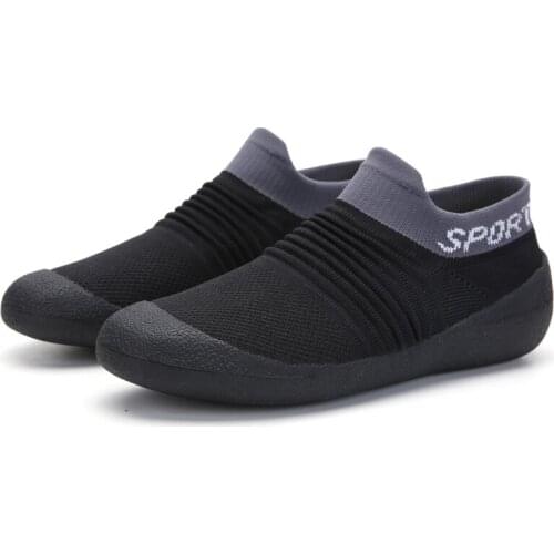Sneakers men 2020 spring and autumn high stretch socks driver shoes outdoor knitted low-top shoes casual couple yoga shoes