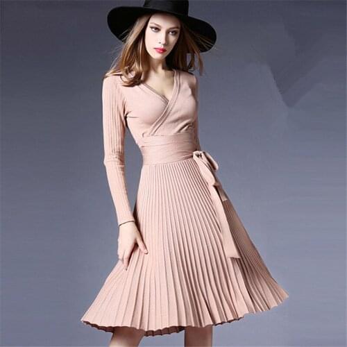 2020 Spring Autumn Knitted Dress Women Vintage V-neck Long Sleeve Slim Midi Sexy Dress Elegant Pleated Dresses Vestidos D3290