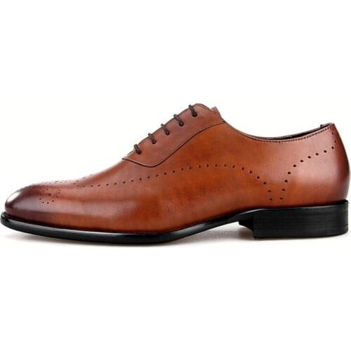 Top Brand Men Brogue Shoes Wingtip Carved Genuine Leather Dress Shoes England Style Pointed Toe Quality Office Wedding Footwear