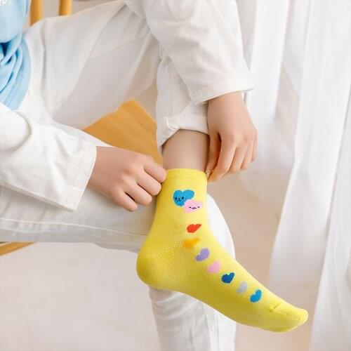 Women Socks Red Heart Pattern With Big Eyes Cute Campus Simple Harajuku Female Sokken Kawaii Happy Socks Sweet Girls Streetwear