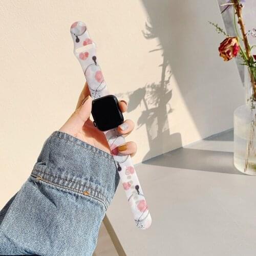 Rabbit Flower Wristband for Watch Band 44 40 38 42mm Ladies Smart Watch Watch Band Sports Bracelet i Watch Series 3 4 5 6