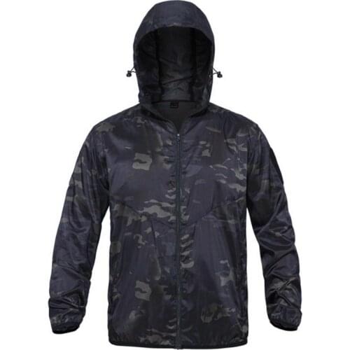 Mens Tactical Hooded Camouflage Skin Clothing Outdoor Skin Clothing Tactical Windbreaker Fashion Sports Polyester Ultra Light