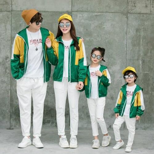 2019 Autumn Winter Parent Childrens Clothing Windbreaker Green Color Patchwor Daddy Girls Mommy and Daughter Matching Clothes