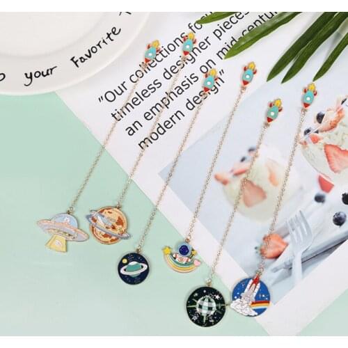1pc Astronaut Planet Bookmarks Creative Classical Exquisite Mini Art Pattern Book Mark Page Folder Marker Office School Supplies