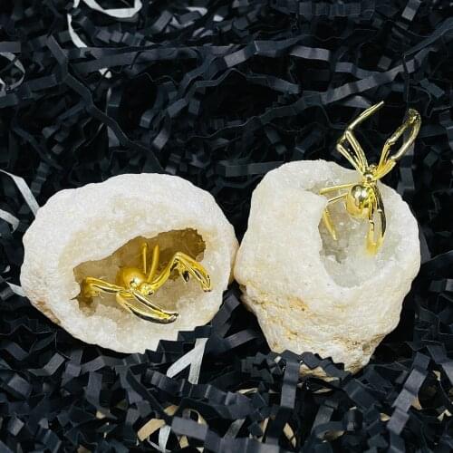 Natural Agate Geode Crystal Hole Mineral Specimen Contains Metal spiders Unique Home Furnishing Collection