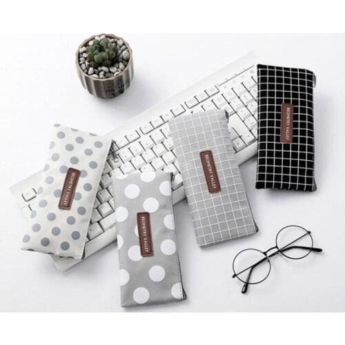 1PCS Small Fresh Lattice Dots Pencil Case Office Stationery and School Supplies High Capacity Canvas Material Pencil Bag