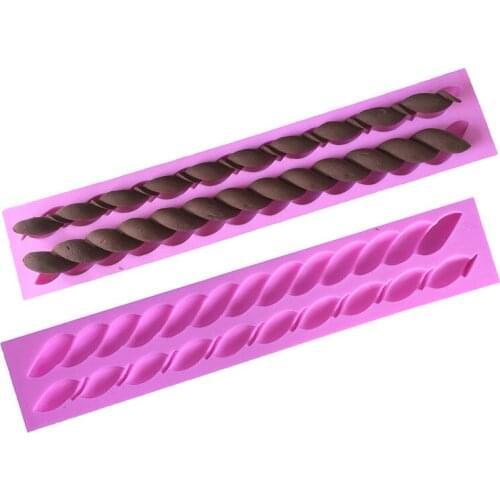 Sugar Molds Cake Decorated with Long Spiral Rope Cake Molds
