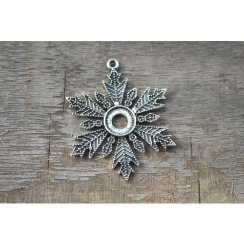 4pcs Once upon a time Antique silver Tone Snowflake Glass Cabochon settings charm pendants fit 8mm glass dome