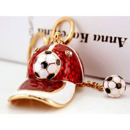 2018 Football hats Keychains Red Zinc Alloy with Crystal Soccer Mini souvenir for Sports Fans soccer loves dropship
