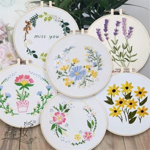 Flower Patterns DIY Hand Embroidery Kit for Beginners Hoops Thread Supplies Decorative Arts and Crafts Reduced Pressure Pastime