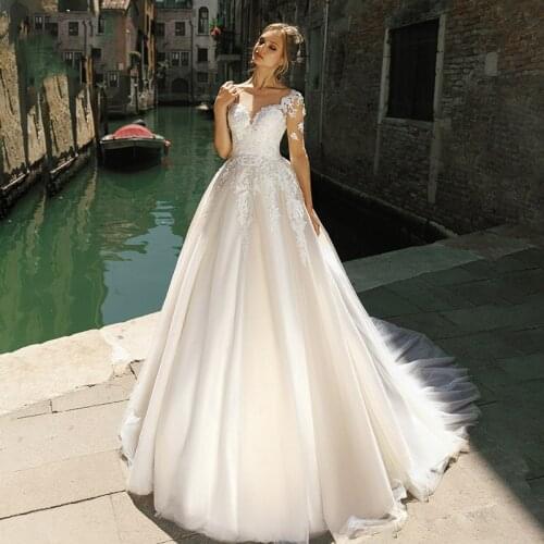 Elegant A-Line Wedding Dresses Half Sleeve with Appliques Illusion O-Neck Custom Made Bridal Gowns See Through Back