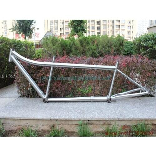 Titanium tandem bike frame with couple 44mm head tube and BB30 no thread BB shell thru axle dropouts post mount