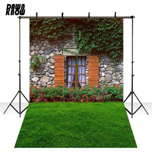 DAWNKNOW Brick Wall Photography Background Photocall Green Lawn Photo Shoot Wedding Backdrops Children Photo Studio lv1369