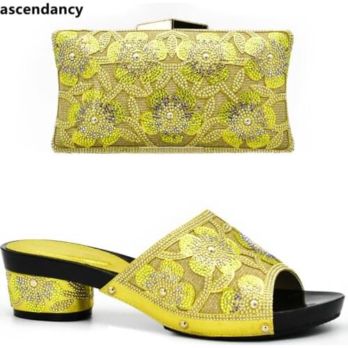 Latest Yellow Color African Matching Shoes and Bags Italian In Women Matching Italian Shoe and Bag Set Decorated with Rhinestone