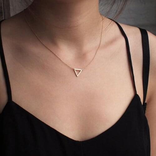 Trendy Long Triangle Necklace for Girls Charming Lady Gold Silver Colour Chokers Necklace European Style Womens Jewelry