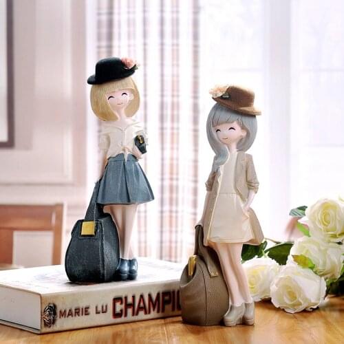 Home Decoration Lovely Resin Doll Modern Ornaments Birthday Gift Home Fairy Garden Figurine Home Decoration Accessories Modern