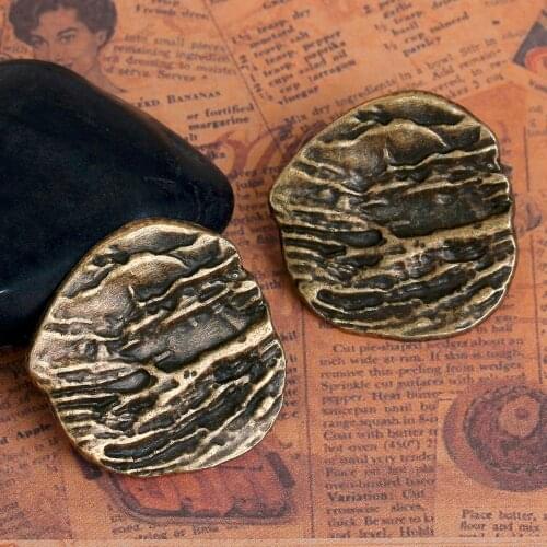DoreenBeads Zinc Based Alloy Metal Sewing Shank Buttons Irregular Antique Bronze Round 29mm(1 1/8") x 28mm(1 1/8"), 2 PCs