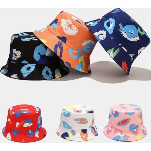 Lips Decorated Bucket Hat in Cotton Fisherman Cap Travel Sunhat Outdoor Panama for Men Women with Flat Top