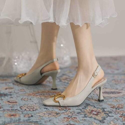 Slingbacks Shoes Woman Patent Leather Buckle Pumps Med Heels Square Toe Pump Metal Decoration Thin Heels Lady Footwear