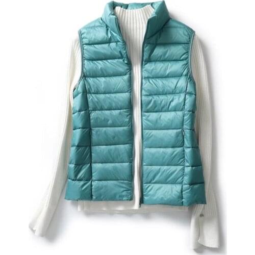 2021 Women Sleeveless Ultra Light Down Vest Winter Warm Plus Size White Duck Down Jacket Female Windproof Waistcoat