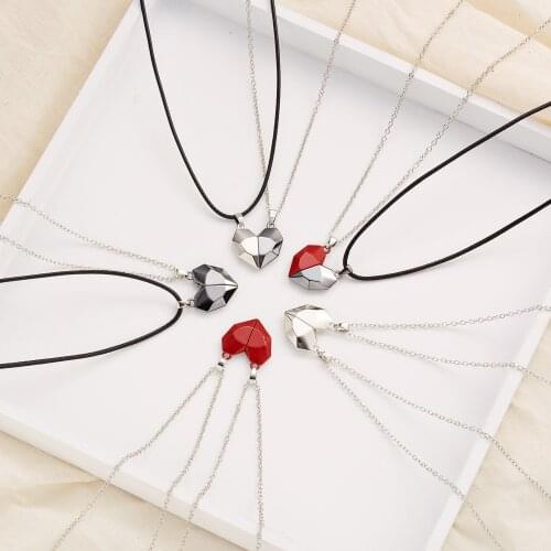 2Pcs Minimalist Lovers Matching Friendship Heart Pendant Couple Magnetic Distance Faceted Heart Pendant Necklace Jewelry Gift