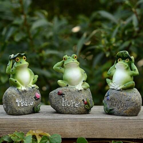 Frog Statues Eco-friendly Anti-fade Resin Simulated Frog Figurine Decoration Miniature Landscape Animal Crafts Model for Yard