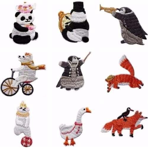 1PCS 2019New Animal Embroidery series patches Embroidered Chapter DIY Fox Panda Penguin Childrens Clothes Decoration Patch H