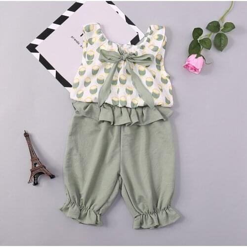 In summer of 2020, new short sleeve girls' suits, sleeveless flower T-shirts and solid color shorts are the trendy girls' suits