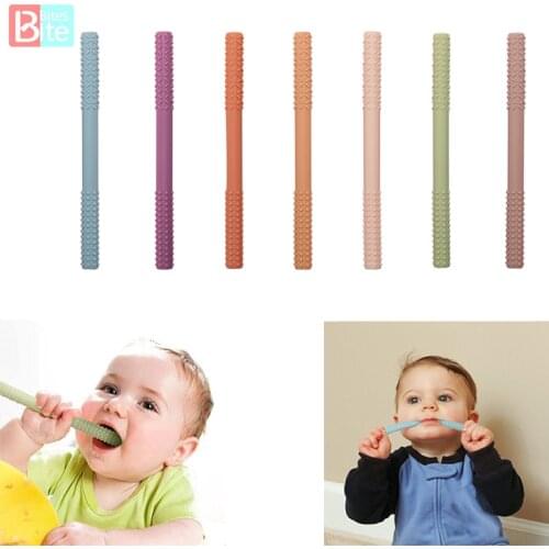 1PCS Baby Teething Toys Foldable Flexible Chew Straw Reusable Silicone Straws With Cleaning Brushes Food Grade Silicone Gift